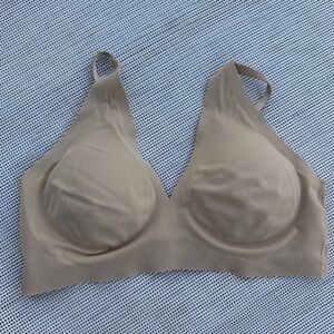 Seamless Tan Bra